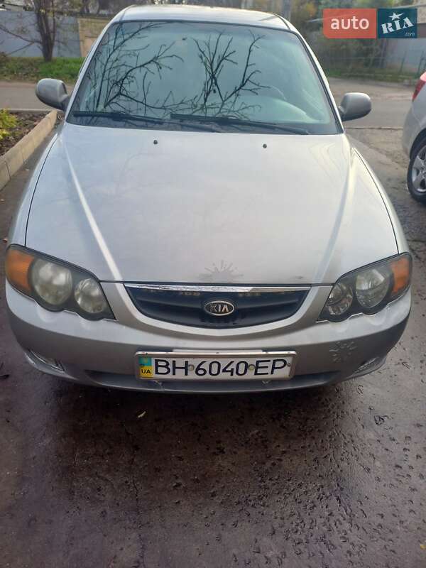 Седан Kia Shuma 2004 в Одесі