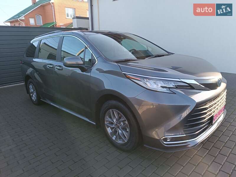 Мінівен Toyota Sienna 2025 в Білій Церкві