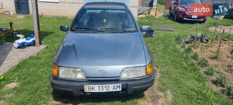 Седан Ford Sierra 1988 в Ровно