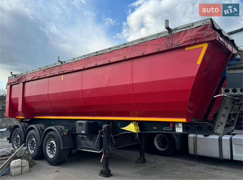 Самосвал полуприцеп Schmitz Cargobull SKI 2006 в Южноукраинске