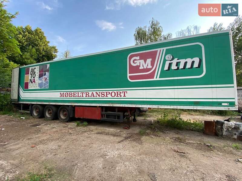 Ізотермічна будка Schmitz Cargobull SKO 24 1999 в Чернігові