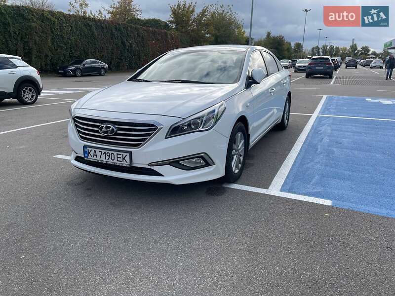 Седан Hyundai Sonata 2016 в Киеве