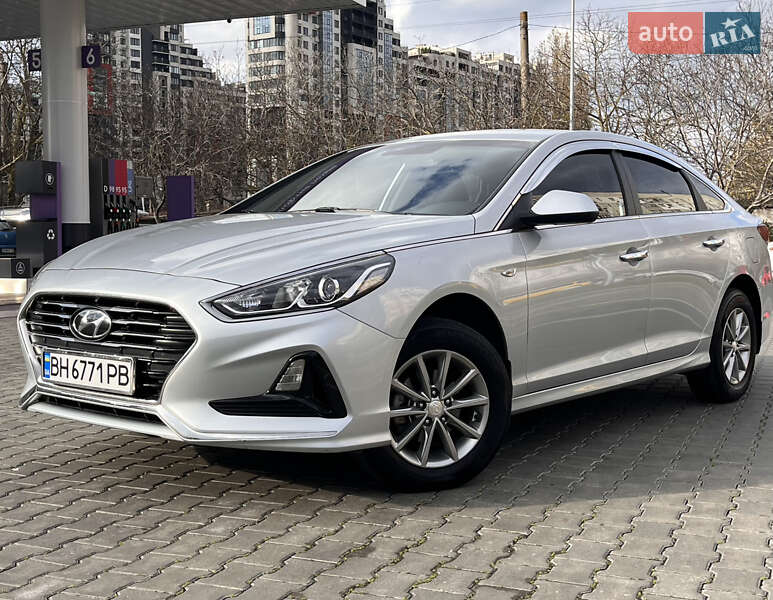 Седан Hyundai Sonata 2017 в Одессе Седан Hyundai Sonata 2017 в Одессе