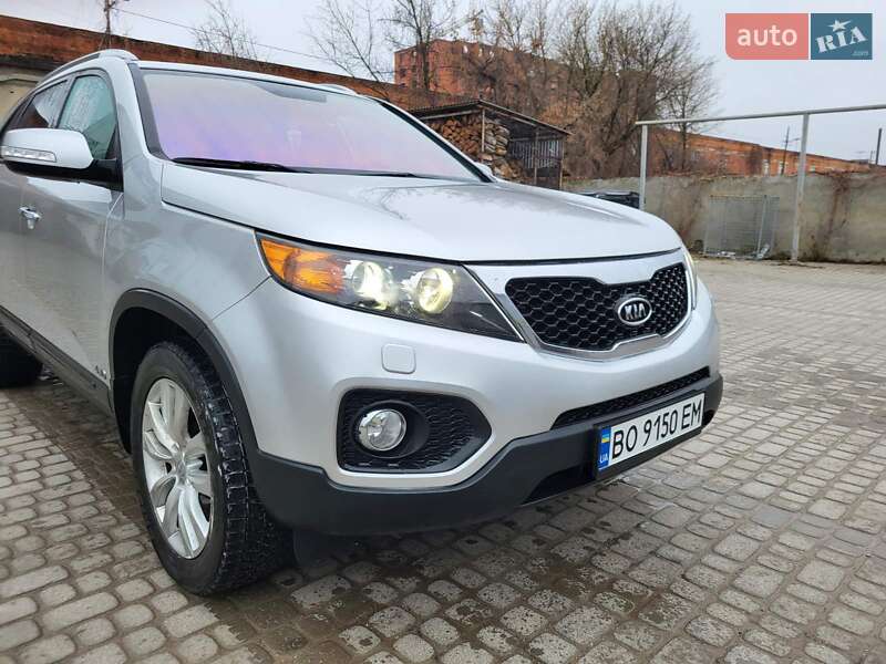 Внедорожник / Кроссовер Kia Sorento 2010 в Чорткове