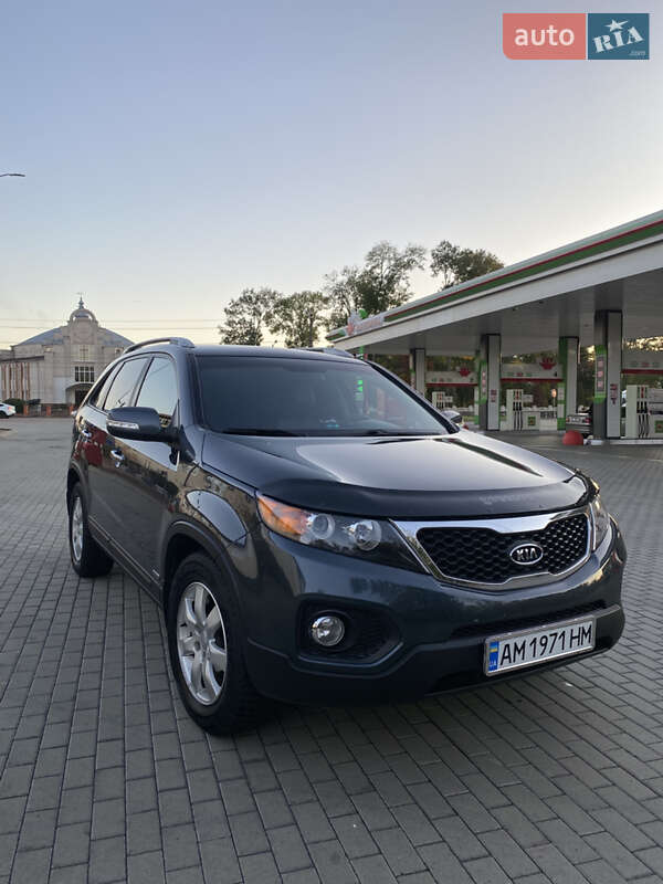 Внедорожник / Кроссовер Kia Sorento 2011 в Житомире