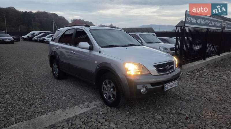 Внедорожник / Кроссовер Kia Sorento 2005 в Тячеве