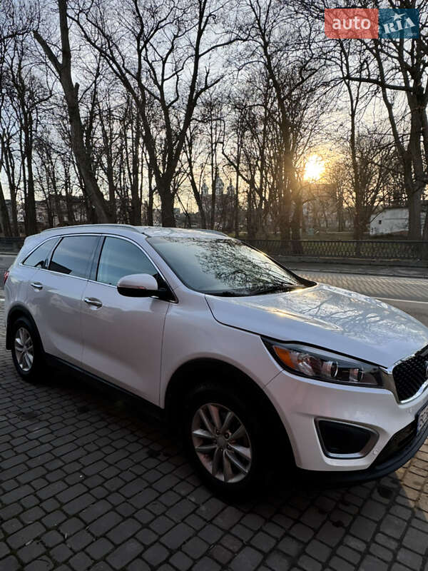 Внедорожник / Кроссовер Kia Sorento 2015 в Львове Внедорожник / Кроссовер Kia Sorento 2015 в Львове
