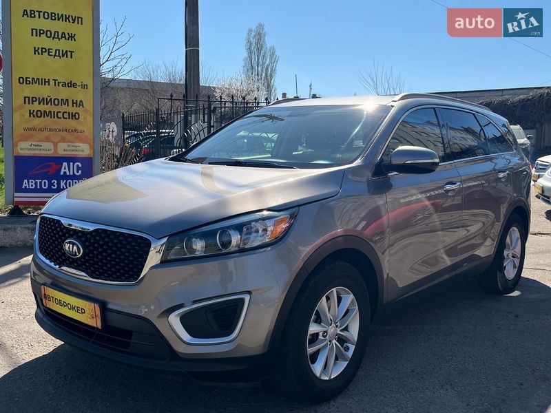 Внедорожник / Кроссовер Kia Sorento 2016 в Николаеве