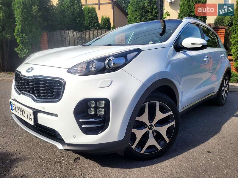 Внедорожник / Кроссовер Kia Sportage 2016 в Хмельницком