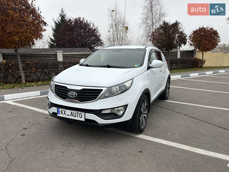 Внедорожник / Кроссовер Kia Sportage 2011 в Харькове