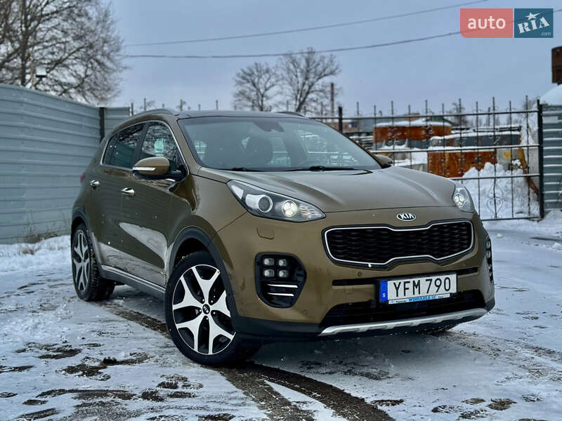 Внедорожник / Кроссовер Kia Sportage 2016 в Полтаве