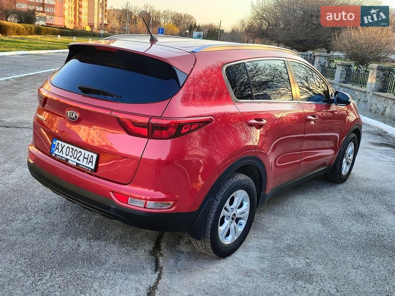 Позашляховик / Кросовер Kia Sportage 2017 в Сумах