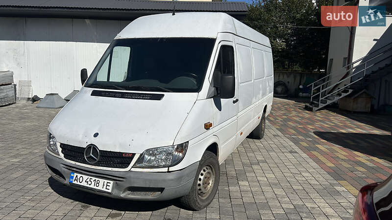 Грузовой фургон Mercedes-Benz Sprinter 2006 в Мукачево Грузовой фургон Mercedes-Benz Sprinter 2006 в Мукачево