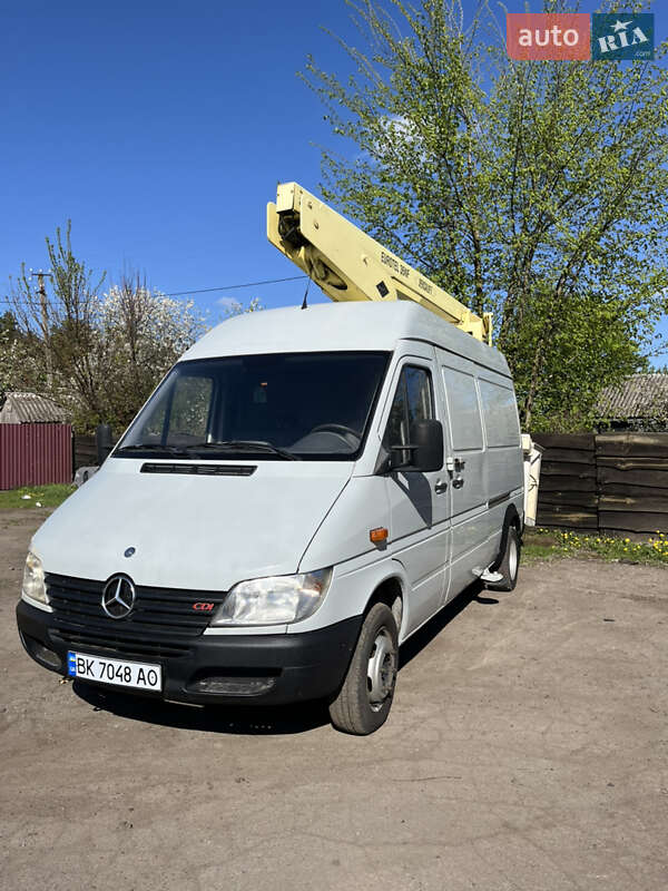 Другие грузовики Mercedes-Benz Sprinter 2001 в Ровно Другие грузовики Mercedes-Benz Sprinter 2001 в Ровно