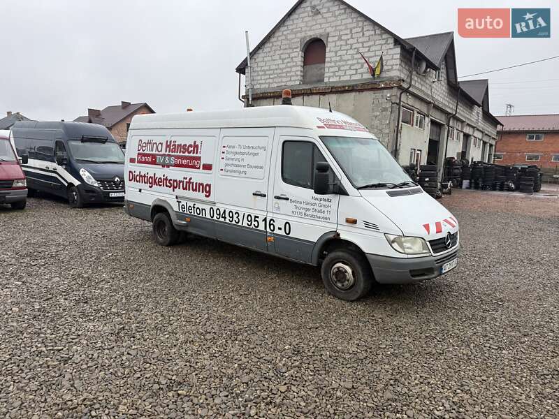 Грузовой фургон Mercedes-Benz Sprinter 2005 в Стрые