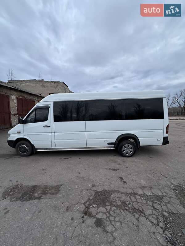 Городской автобус Mercedes-Benz Sprinter 1998 в Александровке (Краматорского района) Городской автобус Mercedes-Benz Sprinter 1998 в Александровке (Краматорского района)