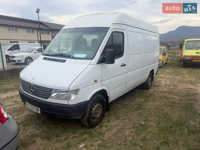 Грузовой фургон Mercedes-Benz Sprinter 1997 в Тячеве