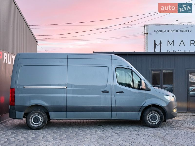 Вантажний фургон Mercedes-Benz Sprinter 2021 в Львові