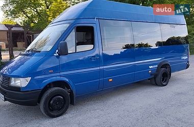 Вантажопасажирський фургон Mercedes-Benz Sprinter 2000 в Кам'янець-Подільському