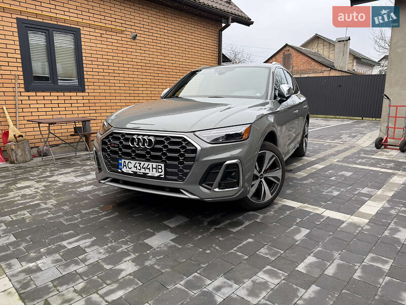 Внедорожник / Кроссовер Audi SQ5 2022 в Нововолынске