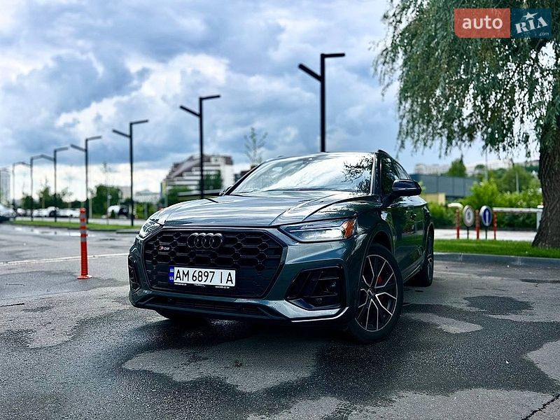 Внедорожник / Кроссовер Audi SQ5 2020 в Днепре