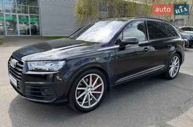 Позашляховик / Кросовер Audi SQ7 2017 в Києві