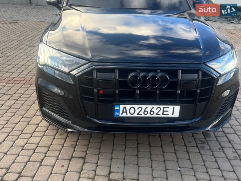 Внедорожник / Кроссовер Audi SQ7 2020 в Иршаве