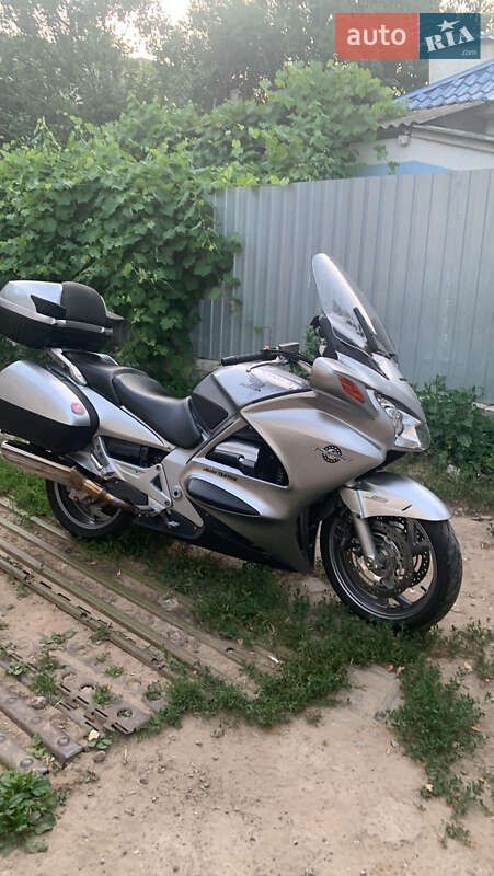 Мотоцикл Спорт-туризм Honda ST 1300 Pan European 2004 в Чернигове