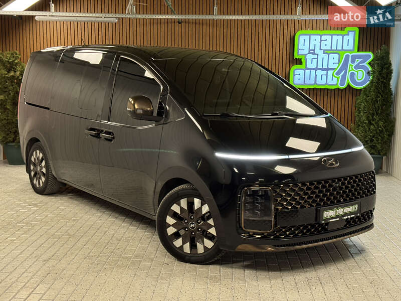 Минивэн Hyundai Staria 2022 в Киеве Минивэн Hyundai Staria 2022 в Киеве