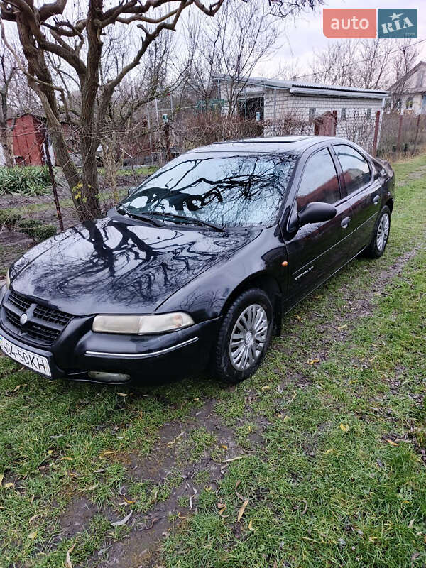 Седан Chrysler Stratus 1996 в Киеве