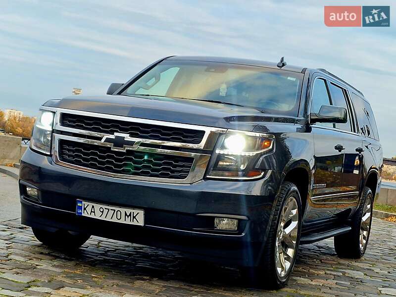 Позашляховик / Кросовер Chevrolet Suburban 2018 в Києві