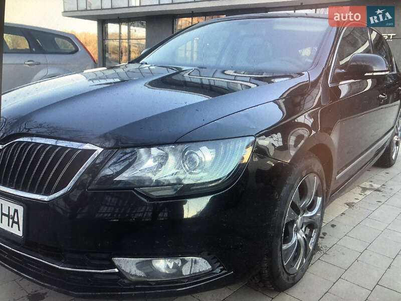 Лифтбек Skoda Superb 2014 в Ужгороде