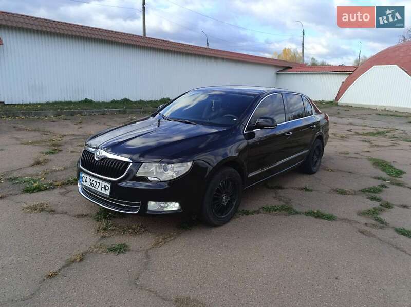 Лифтбек Skoda Superb 2010 в Смеле