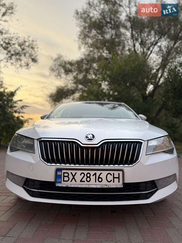 Лифтбек Skoda Superb 2018 в Киеве