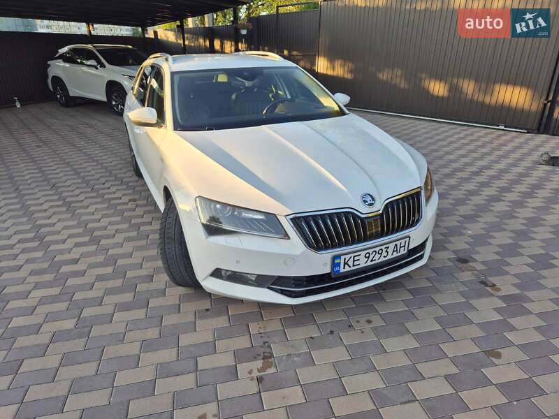 Универсал Skoda Superb 2019 в Днепре