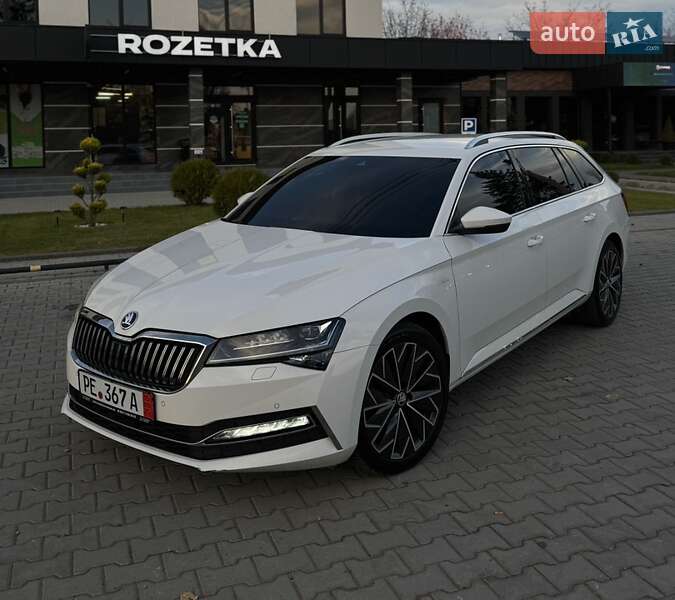Універсал Skoda Superb 2020 в Виноградові