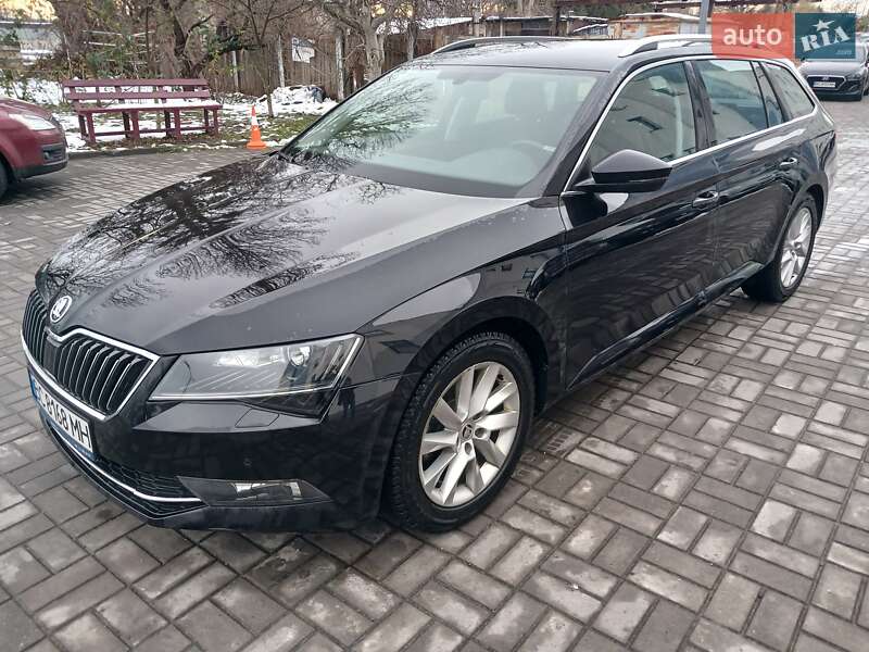 Універсал Skoda Superb 2018 в Львові
