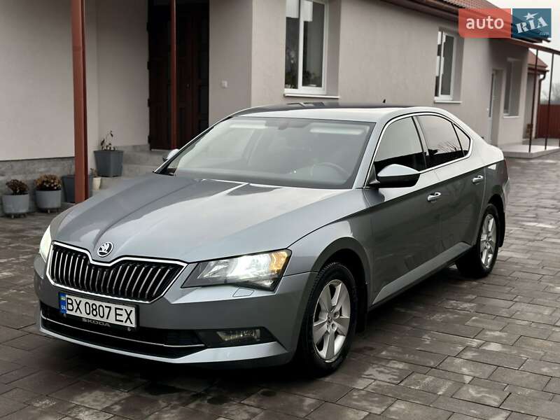 Лифтбек Skoda Superb 2016 в Мукачево
