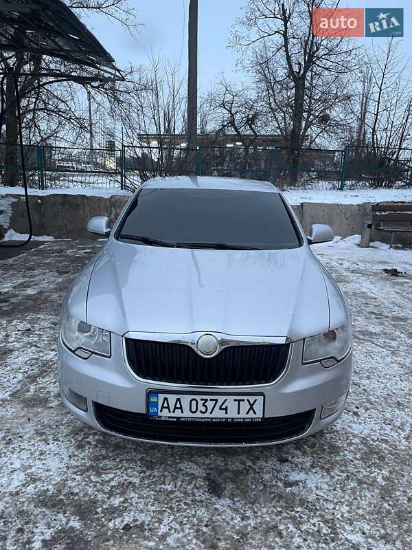 Лифтбек Skoda Superb 2008 в Изюме Лифтбек Skoda Superb 2008 в Изюме