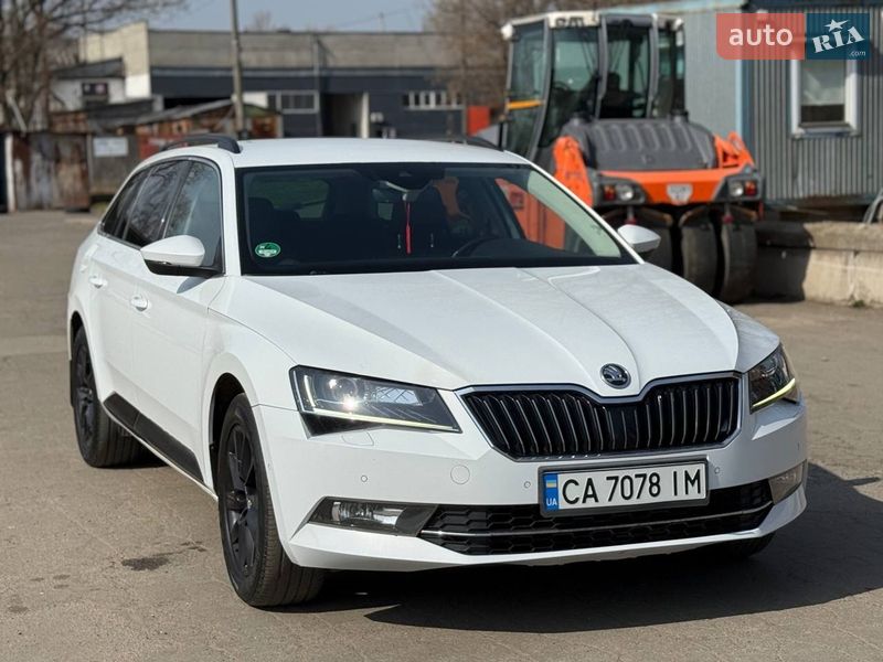 Универсал Skoda Superb 2015 в Тернополе