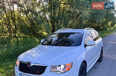 Универсал Skoda Superb 2010 в Тернополе
