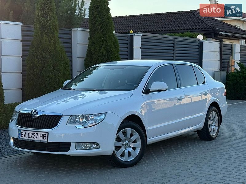 Лифтбек Skoda Superb 2012 в Одессе