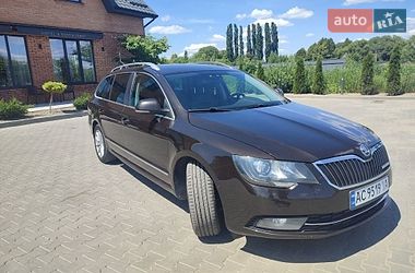 Универсал Skoda Superb 2013 в Маневичах