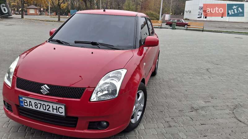 Хэтчбек Suzuki Swift 2007 в Кропивницком Хэтчбек Suzuki Swift 2007 в Кропивницком