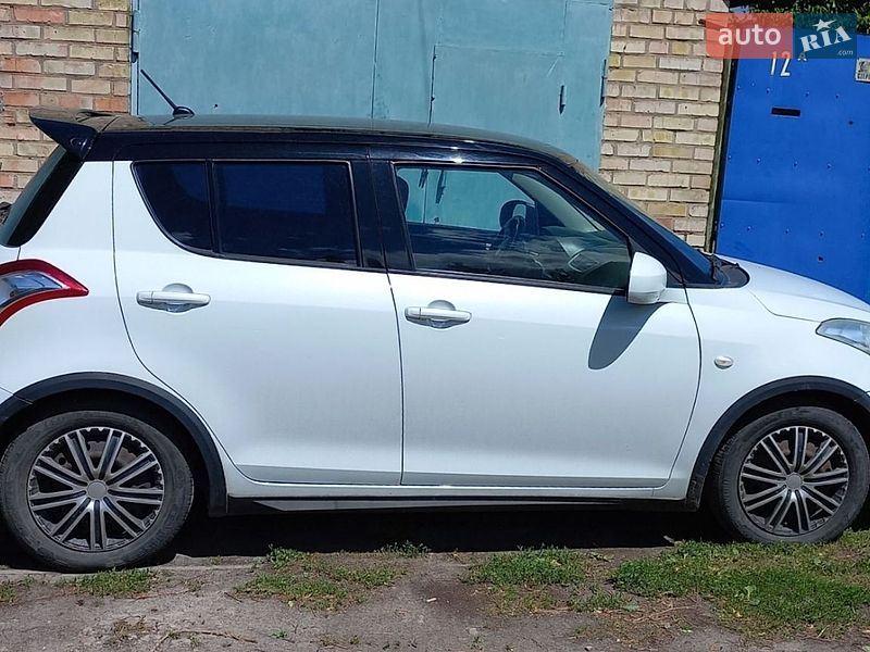 Хэтчбек Suzuki Swift 2011 в Буче Хэтчбек Suzuki Swift 2011 в Буче