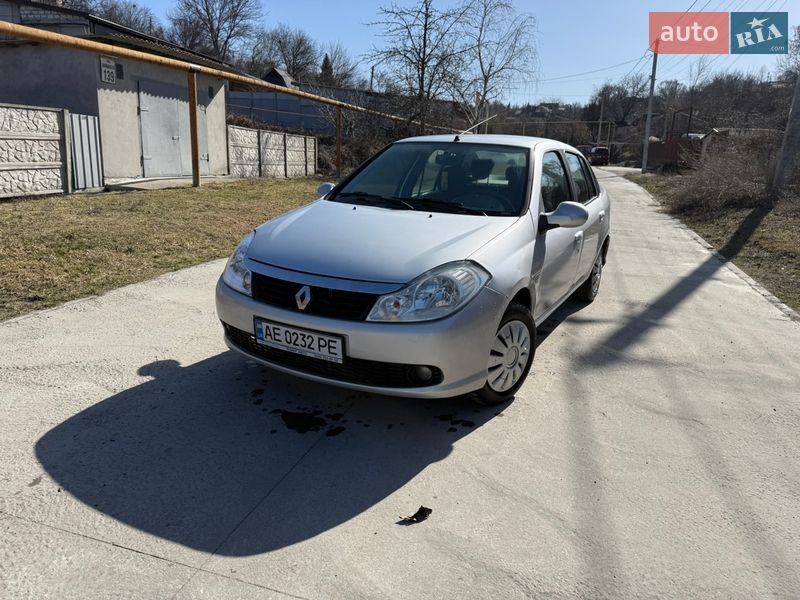 Седан Renault Symbol 2011 в Днепре Седан Renault Symbol 2011 в Днепре