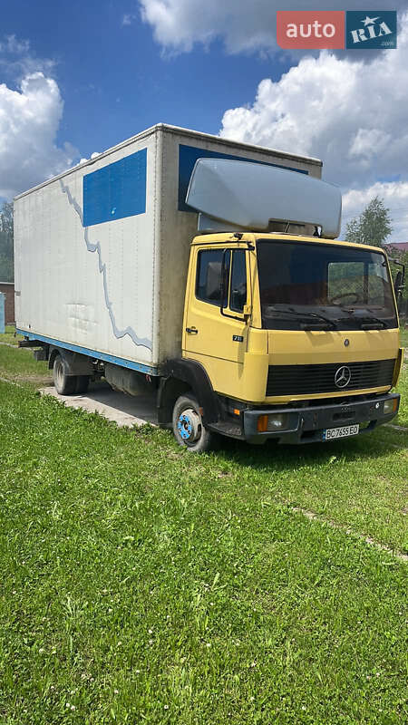 Вантажний фургон Mercedes-Benz T2 1991 в Хирові Вантажний фургон Mercedes-Benz T2 1991 в Хирові