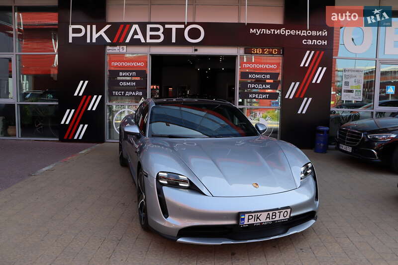 Седан Porsche Taycan 2021 в Львове Седан Porsche Taycan 2021 в Львове