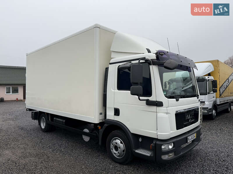 Грузовой фургон MAN TGL 2011 в Виннице