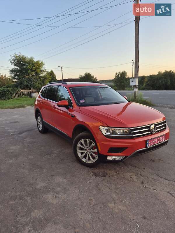 Внедорожник / Кроссовер Volkswagen Tiguan Allspace 2018 в Шепетовке